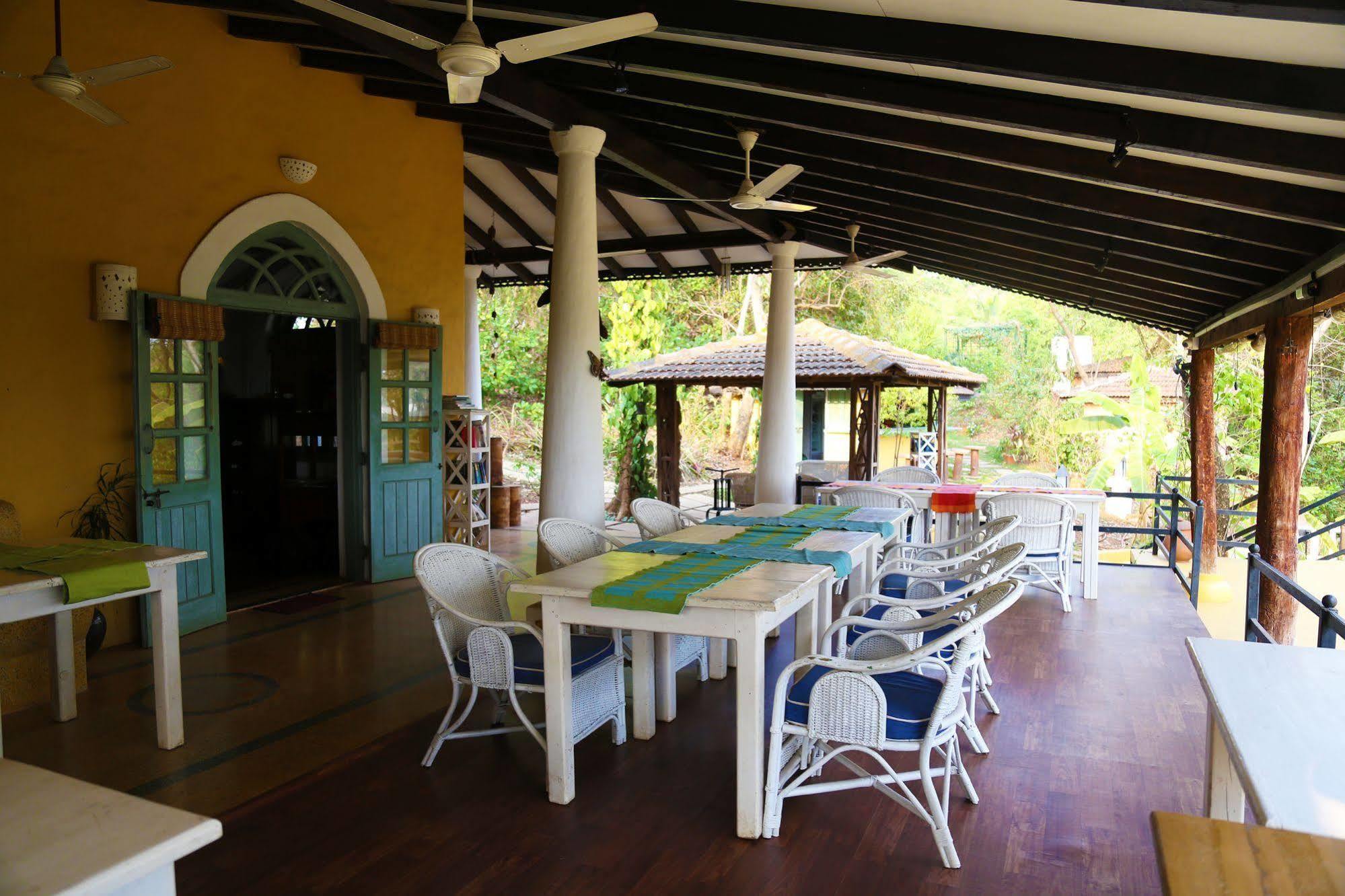 Wildflower Villas - All Villa Hotel, Family Run Candolim Luaran gambar