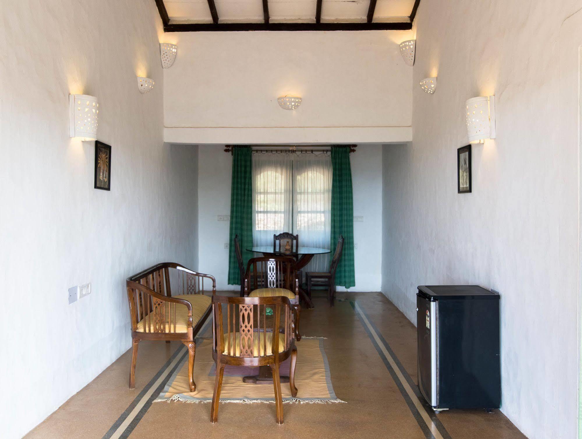 Wildflower Villas - All Villa Hotel, Family Run Candolim Luaran gambar