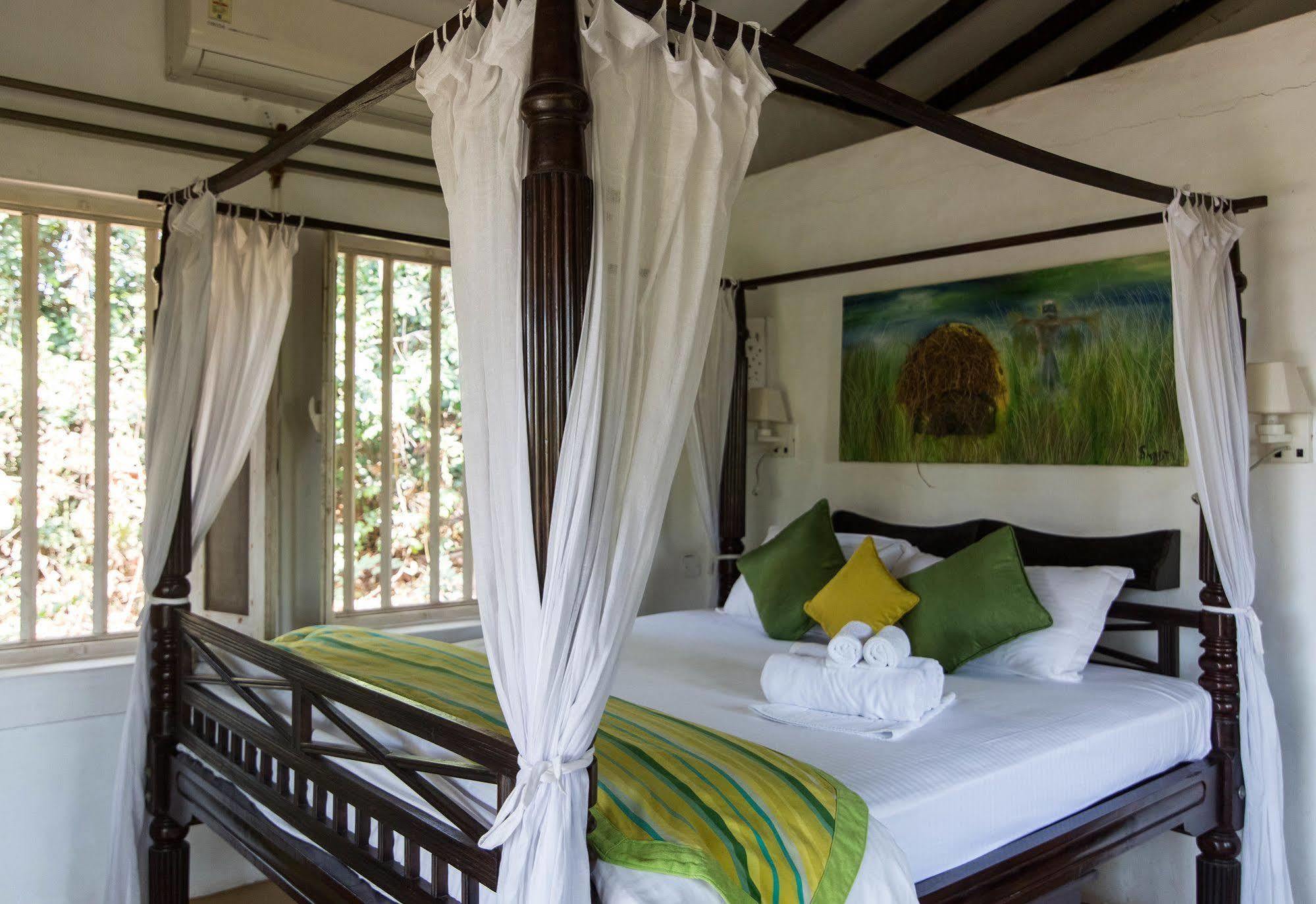 Wildflower Villas - All Villa Hotel, Family Run Candolim Luaran gambar