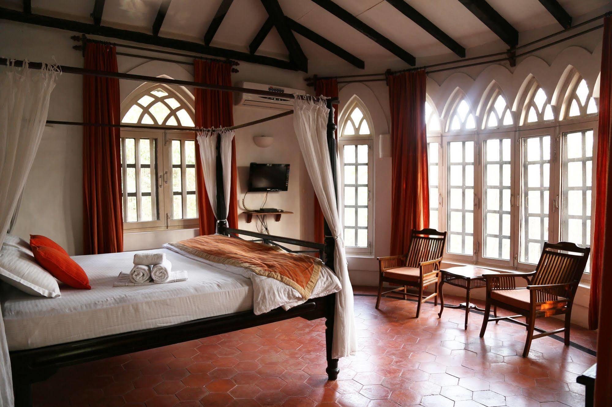 Wildflower Villas - All Villa Hotel, Family Run Candolim Luaran gambar