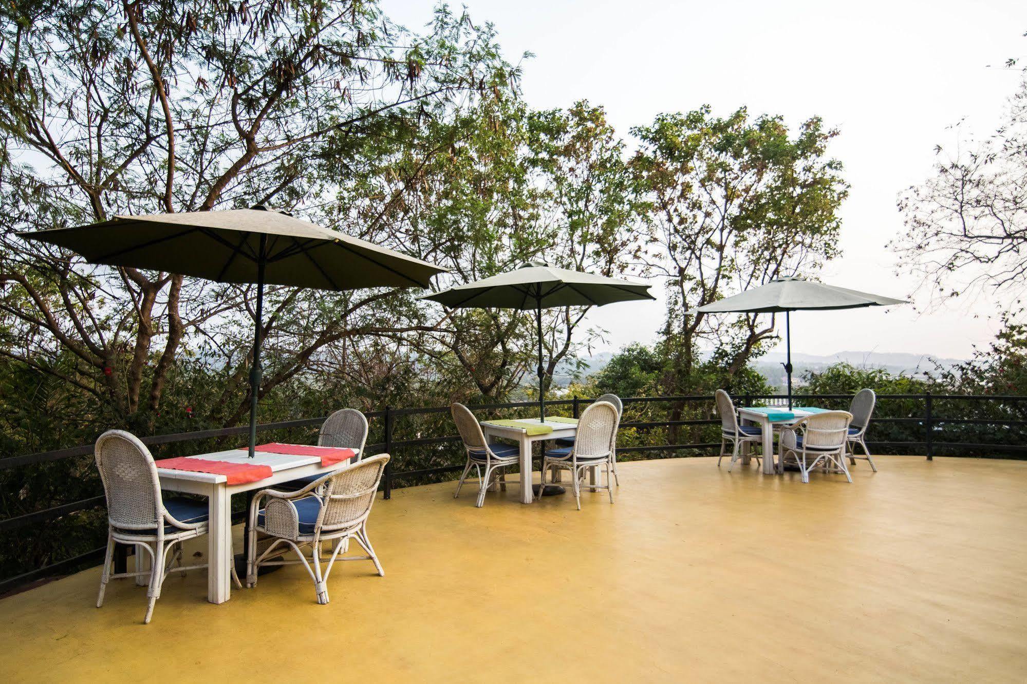Wildflower Villas - All Villa Hotel, Family Run Candolim Luaran gambar