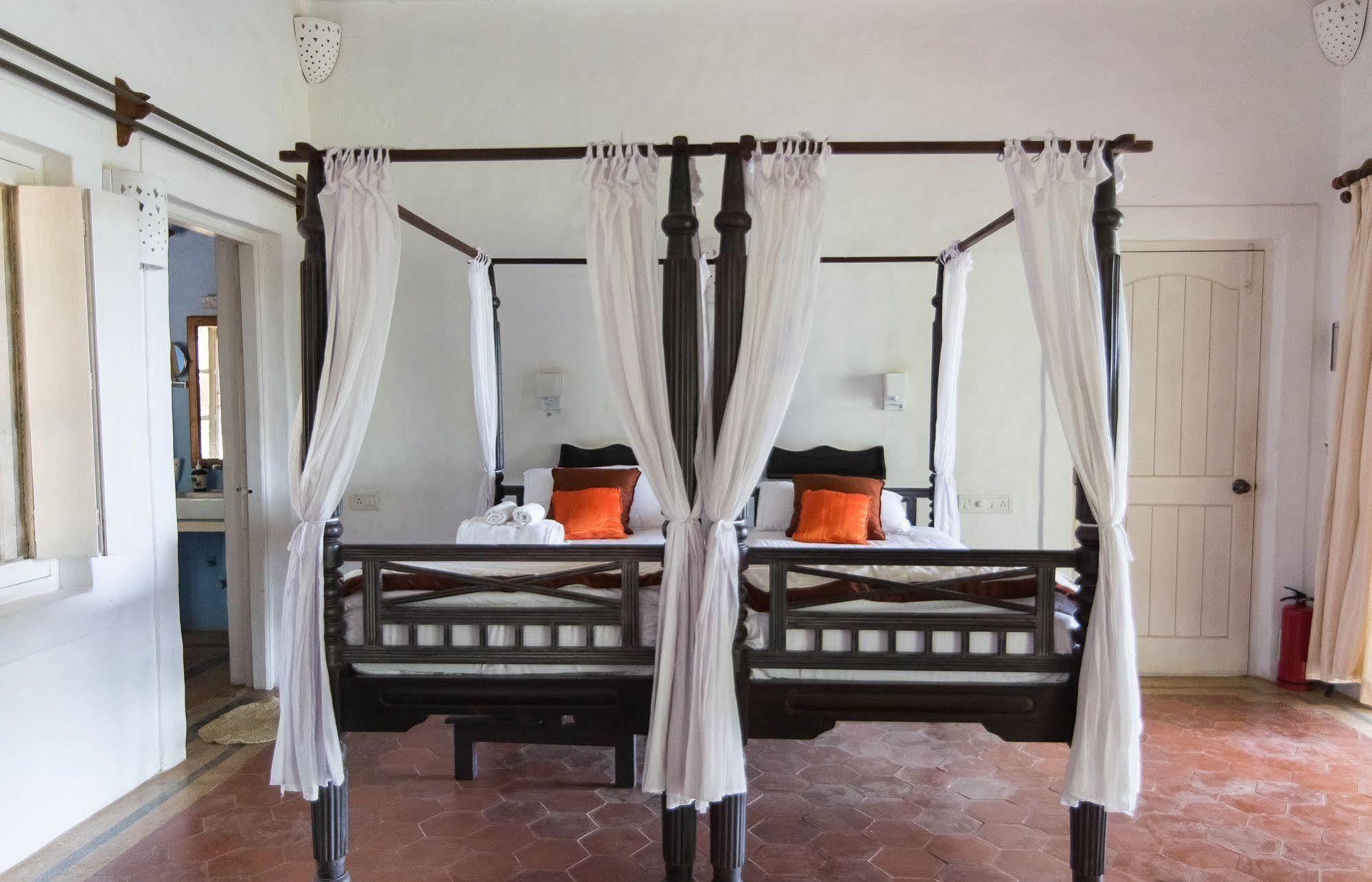 Wildflower Villas - All Villa Hotel, Family Run Candolim Luaran gambar