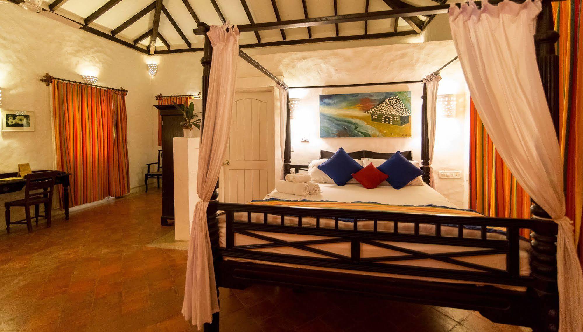 Wildflower Villas - All Villa Hotel, Family Run Candolim Luaran gambar